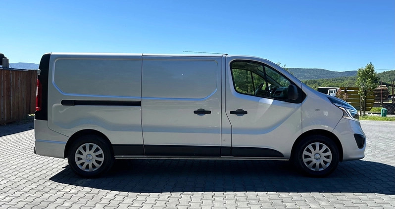 Opel Vivaro cena 58900 przebieg: 238100, rok produkcji 2018 z Kraków małe 379